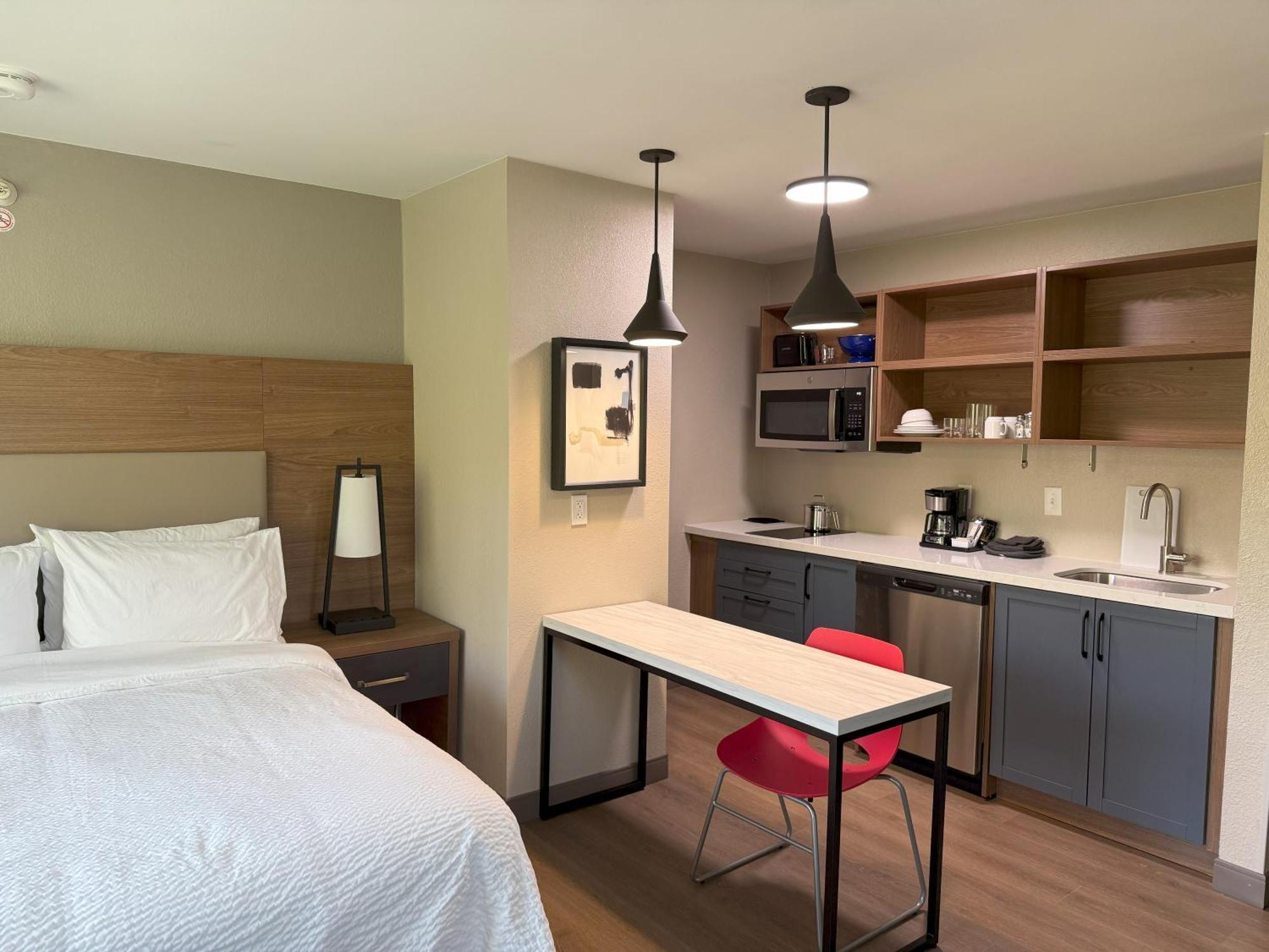 Candlewood Suites Jacksonville Southpoint Exterior photo