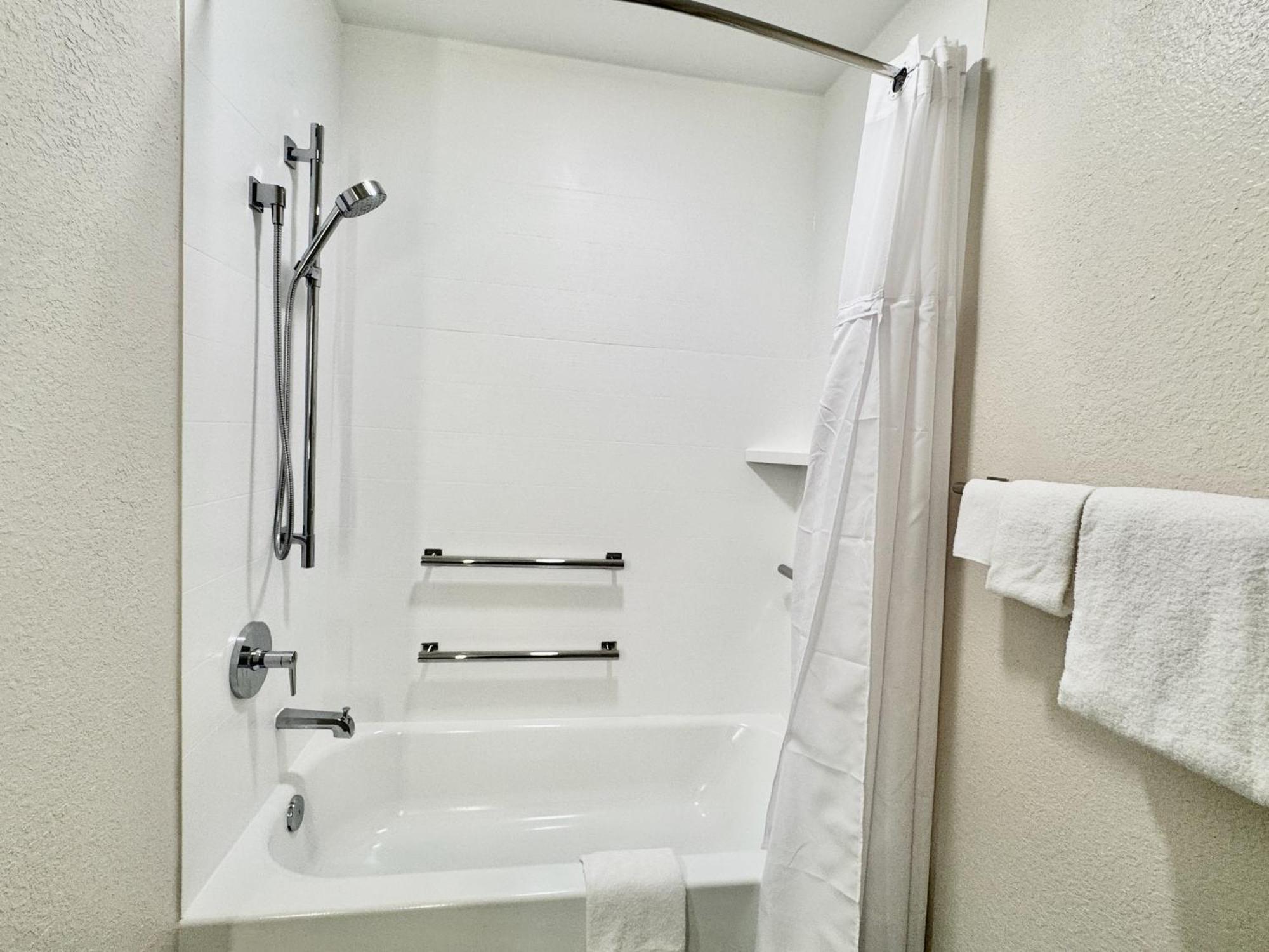 Candlewood Suites Jacksonville Southpoint Exterior photo