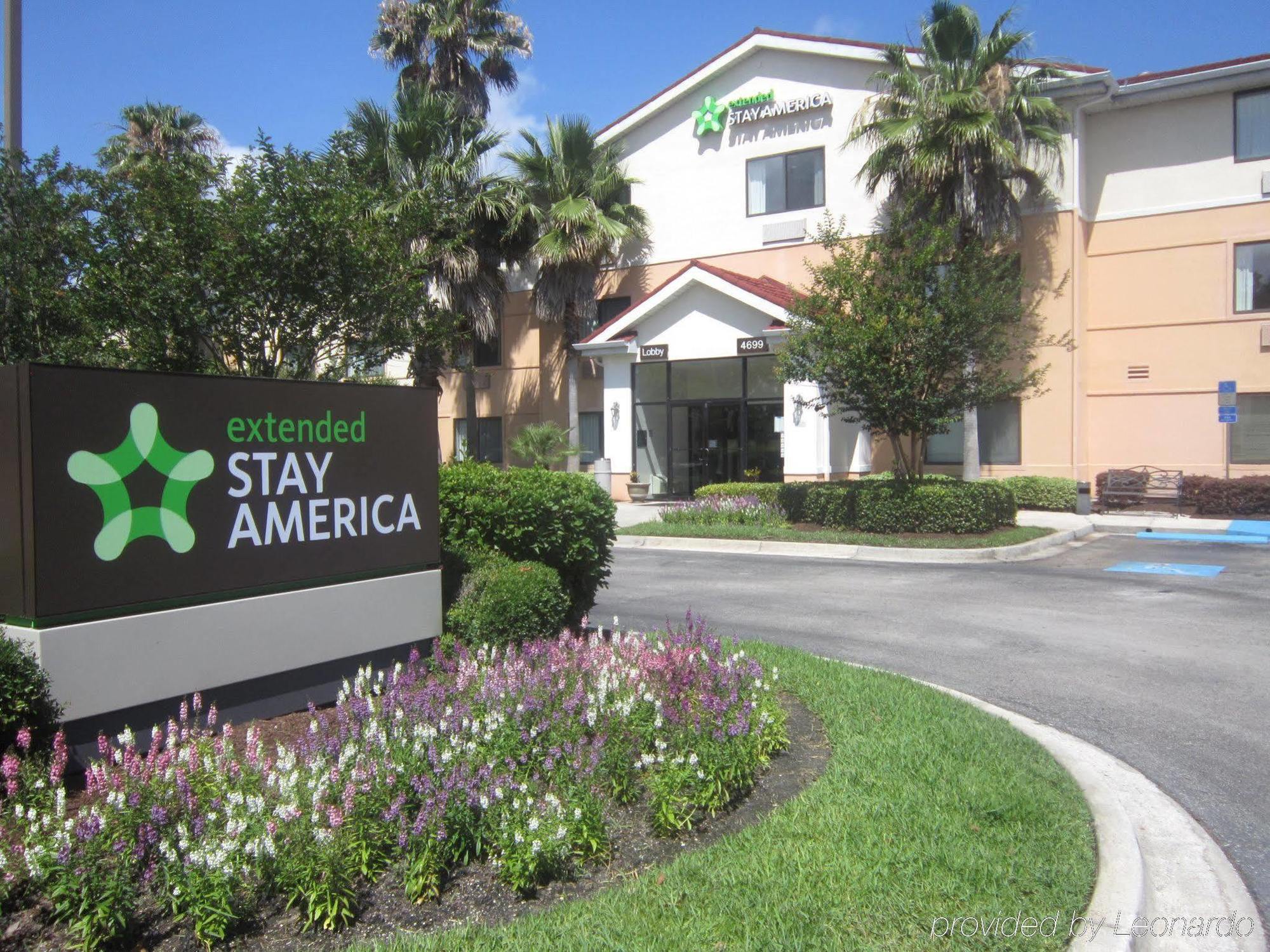 Candlewood Suites Jacksonville Southpoint Exterior photo